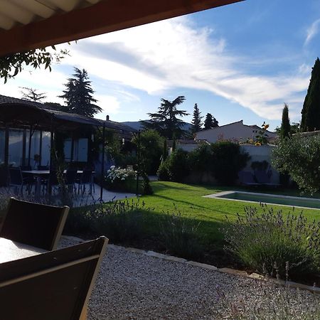 Le Chat Sur Le Toit Lourmarin Exterior photo
